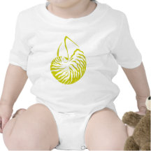 Strudel in der Natur T-shirts
