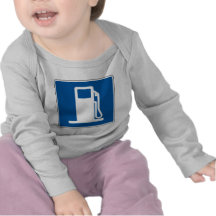 Tankstelle-Straßenschild T-shirts