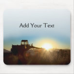 Traktor am Sonnenaufgang Mousepad
