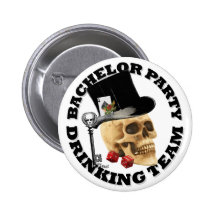 Trinkendes Team des Junggeselle-Party Buttons