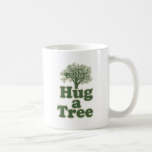 Umarmen Sie einen Baum für Tag der Erde Kaffeetassen