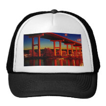 Unter der Brücke Truckercap