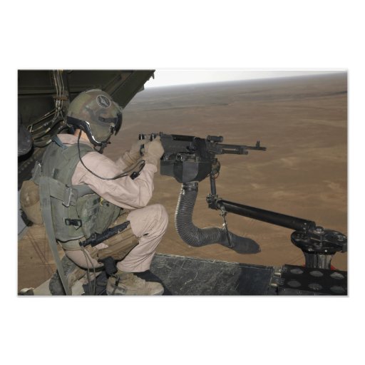 US-Marinetestzündung ein schweres Maschinengewehr  Kunstphoto