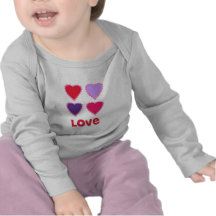Valentine-Liebe-rosarotes und lila Herz-Hemd