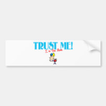 Vertrauen Sie, dass ich ich der Mammakuß bin Autosticker