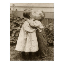 Vintage Liebe Romance, küssende Kinder, erster Kus Postkarte