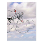 Vintages Fliegen-Flugzeug, das bewölkten Himmel ze Postkarte