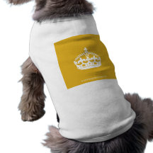 Weiß behält ruhige Krone auf Goldhintergrund Hund Tshirts