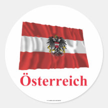Wellenartig bewegende Flagge Österreichs mit Namen Runder Aufkleber