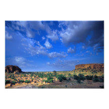 Wolken, die über dem Himmel über fegen Photodrucke