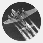 WWII B-17 im Flug Runder Aufkleber