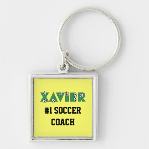 Xavier im Fußball-Grün Schlüsselband
