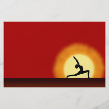 Yoga-Sonnenaufgang-Silhouette-Flyer