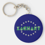 Zachary im Fußball-Grün Schlüsselband