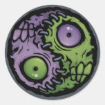Zombie Yin-Yang Runder Sticker