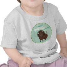 Zukünftiger Büffel-Jäger im Grün Shirt