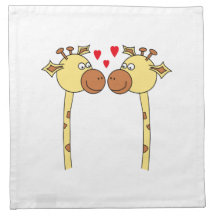 Zwei Giraffen mit roten Liebe-Herzen. Cartoon Stoff Serviette