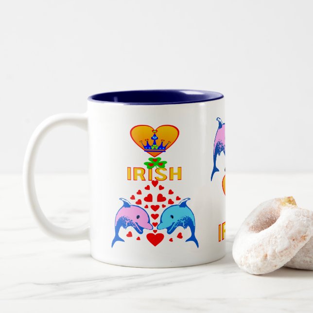 ت I Liebe Irish-Frisky Dolphin Couple Fab Classic Zweifarbige Tasse (Mit Donut)