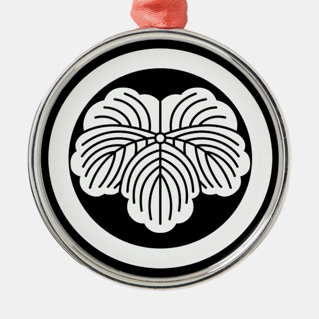 丸 に 蔦 SILBERNES ORNAMENT (Vorne)