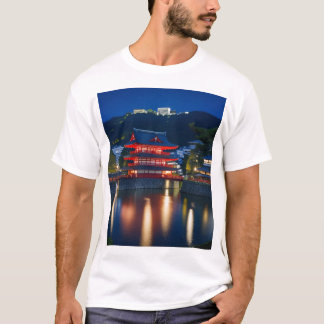 富士山と紅葉( Mount Fuji and autumn leaves) T-Shirt
