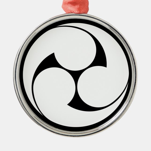 左 三 巴 (地 き) ORNAMENT AUS METALL (Vorne)