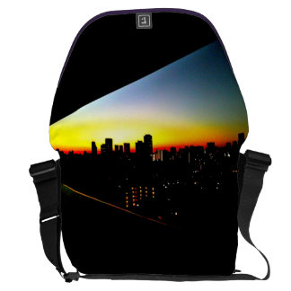 明け方の街メッセンジャーバッグ KURIERTASCHE