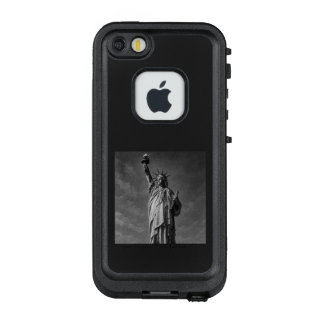 自由の女神 LifeProof FRÄ’ iPhone SE/5/5s HÜLLE