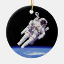 Suche nach earth ornamente Astronaut