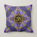 Suche nach om kissen Gold