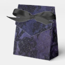 Suche nach glänzend papier geschenk box Glasur