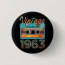 Suche nach 60 jahre buttons Retro