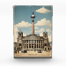 Suche nach floating poster Retro