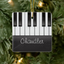 Suche nach klavierspieler ornamente Tastatur