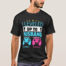 Suche nach aufstieg des mannes tshirts Gestuft