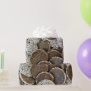 Suche nach haufen geschenkpapier Süßigkeiten