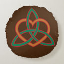 Suche nach triquetra kissen Keltischer knoten