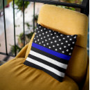 Suche nach amerikanische flagge kissen Dünne blaue linie