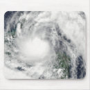 Suche nach hurrikan mousepads Körper des wassers