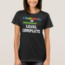 Suche nach niedlicher abschluss tshirts Ebene