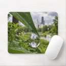 Suche nach regentropfen mousepads Blatt