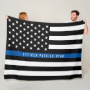 Suche nach polizei decken Amerikanische flagge