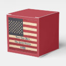 Suche nach vintage flagge papier geschenk box Rot weiß und blau