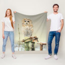 Suche nach eule decken Schnee