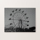 Suche nach riesenrad Schwarz weiß