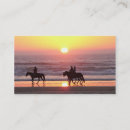 Suche nach sonnenuntergang über visitenkarten Ozean