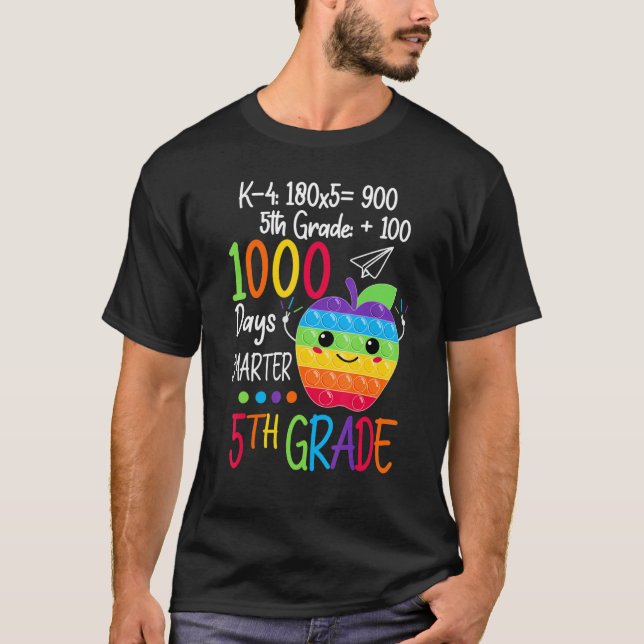 1000 days of school 5th Grade Teacher 1000 Days Sm T-Shirt (Vorderseite)