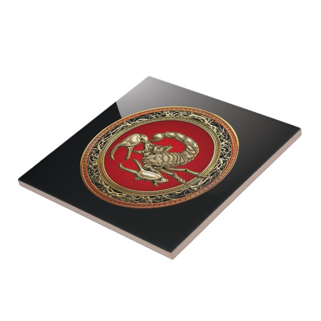 [100] Heiliger Goldener Skorpion auf Rot Fliese (Seite)