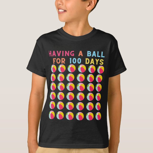 100. Schulfest mit einem Ball für 100 T-Shirt (Vorderseite)