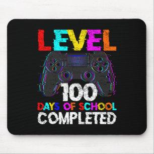 100 Schultage abgeschlossen Gamer Boy Stufe 100 C Mousepad