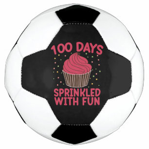 100 Tage mit Spaß gesprenkelt Cupcake Schulmädchen Fußball